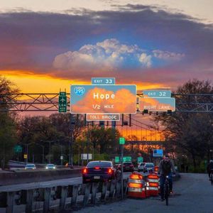 让所有人看着他操
